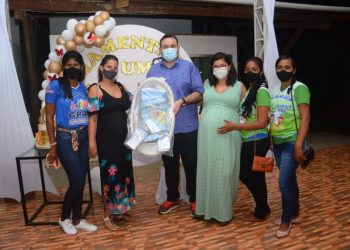 Prefeitura entrega kits para Gestantes em Eirunepé
