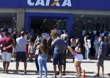 Governo estuda prorrogar auxílio emergencial até abril ou maio