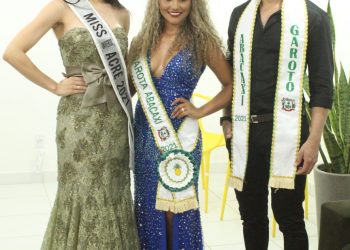 Miss Acre Juliana Melo participou das atividades da Feira do Abacaxi e Agricultura Familiar