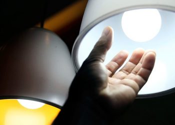 Corte de luz por falta de pagamento volta a ser permitido