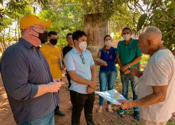 Pré -candidato ao governo do Acre Jenilson  Leite  dialoga com produtores  e  comerciantes de Capixaba