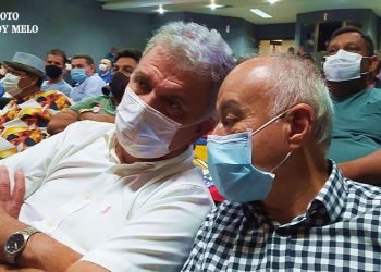 Petecão faz elogios a Bocalom por redução da tarifa e diz que gestor tem apanhado muito