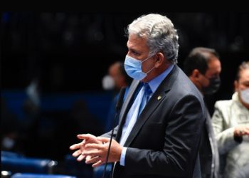 Com voto favorável de Petecão, auxílio-gás para famílias de baixa renda é aprovado no Senado