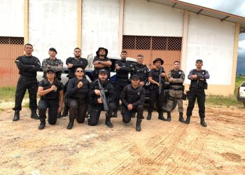 IAPEN promove aulas práticas de abordagem policial e algemação para os policiais penais e militares de Tarauacá