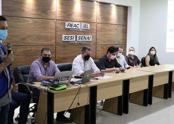 Empresários participam de workshop de comércio exterior na FIEAC