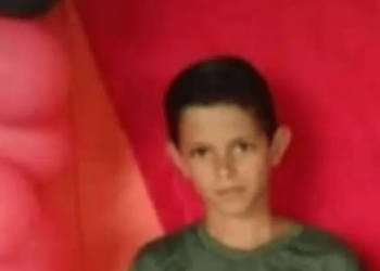 Adolescente acreano de 13 anos morre vítima de raio ao ficar sentado debaixo de árvore
