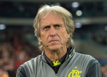 Jesus se emociona com gritos e fala de volta ao Flamengo: “Mala sempre feita”