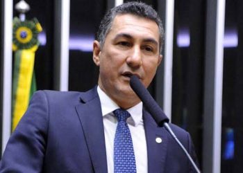 Jesus Sérgio apresenta emenda à MP para garantir valor permanente de R$ 400 no Auxílio Brasil