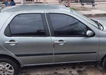 Vende-se um carro em Tarauacá