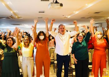 Petecão participa de Seminário “Elas podem”, que discute a participação da mulher na política