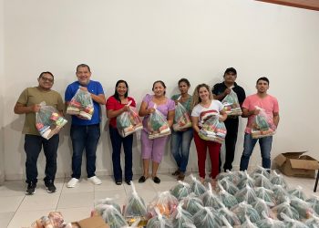 IEPTEC de Tarauacá entrega 140 cestas básicas para as famílias carentes