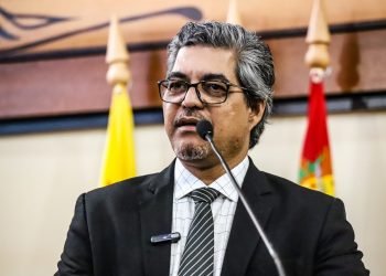 Edvaldo repudia deboche de médicos acreanos com relação ao estado clínico de Marina, acometida pela covid-19