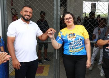 Prefeito Naudo Ribeiro inaugura primeiro Ginásio Poliesportivo de Jordão em marco histórico para o município