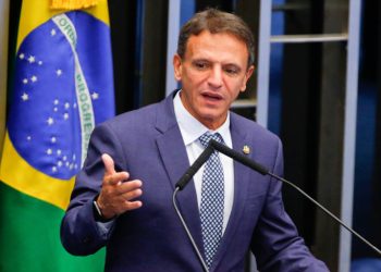 Bittar vai às redes e sugere impeachment de Lula por pedalada fiscal