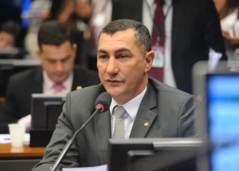 Articulação pode levar  Jesus Sérgio ao comando do Núcleo de Educação de Tarauacá