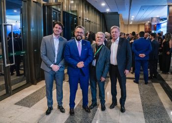 Senador Alan Rick participa da abertura do 37º Congresso Nacional da Abrasel em Brasília