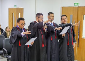 MPAC empossa promotores de Justiça promovidos e removido