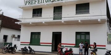 Tarauacá concede apoio financeiro de R$ 10 mil a famílias atingidas por incêndio