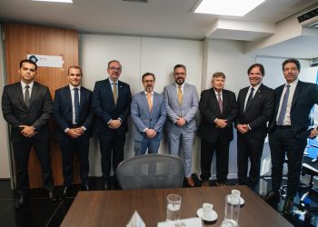 Senador Alan Rick articula com ministro da CGU pela derrubada do Veto 46/2023 e pelo fim das obras inacabadas