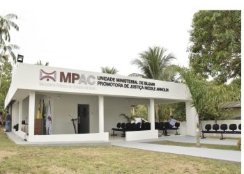 Bujari: MPAC ajuíza ação de improbidade administrativa contra prefeito por promoção pessoal em evento público