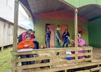 Prefeitura de Envira leva vacinação até a casa das famílias com ação de imunização domiciliar