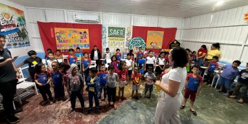 Envira: Educação e Saúde promovem ação de higiene bucal com alunos da Escola Canto da Alegria