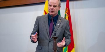 Pedro Longo defende convocação de professores da Educação Especial em concurso