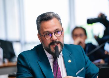 Comissão do Senado aprova relatório de Alan Rick que garante abono natalino anual aos soldados da borracha