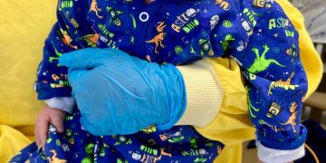 Bebê Calebe recebe alta da UTI e mãe agradece apoio do senador Alan Rick