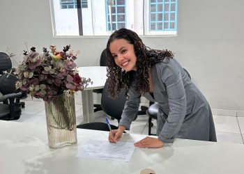 Raiana Vianna toma posse como juíza de paz no município de Jordão