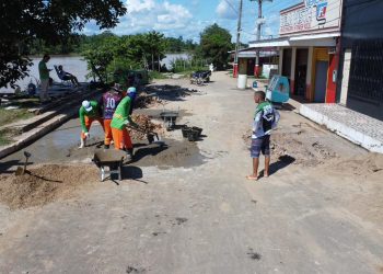 Prefeitura de Envira inicia Operação Tapa-Buracos em todos os bairros da cidade