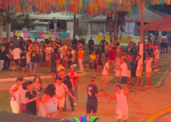 Público reduzido marca três noites de Carnaval em Tarauacá e levanta questionamentos