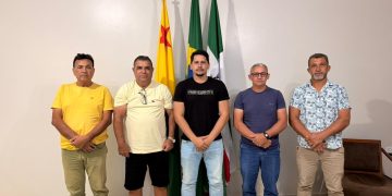 Articulação política: vereadores e prefeito em exercício alinham encontro com Mailza Assis