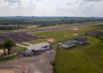 “Céu sem controle”: Defensoria reage a aumento de até 50% nas passagens aéreas e cobra explicações no Acre