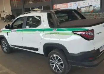 Prefeito Rodrigo Damasceno sanciona lei que autoriza pick-ups a operarem como táxi em Tarauacá