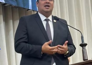 Após ataque em escola de Rio Branco, pré-candidato ao Senado Dr. Júnior Feitoza defende aumento da internação de menores de 3 para 15 anos em crimes hediondos