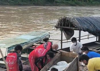 Operação em área indígena resgata corpo de jovem que se afogou no Alto Envira, em Feijó