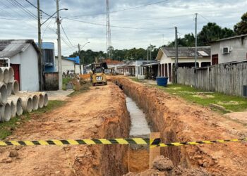 Prefeito Railson Ferreira aposta em drenagem para resolver antigos problemas de alagamentos em Feijó