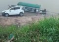 Motorista é preso por suspeita de embriaguez após capotar carro e quase cair no Rio Tarauacá