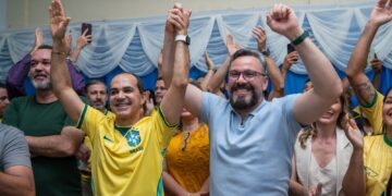 Em ato político em Cruzeiro do Sul, Zequinha Lima declara apoio a Alan Rick e fala em “decisão mais acertada” de sua trajetória política