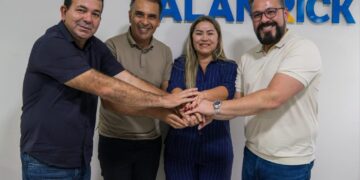 Ex-secretária Cleane Monteiro declara apoio ao pré-candidato Alan Rick após deixar cargo em Tarauacá e recusar nomeação no Estado