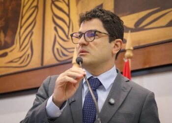 Eduardo Ribeiro cobra rigor na apuração sobre queda de ponte em Sena Madureira e pede fiscalização dos recursos públicos