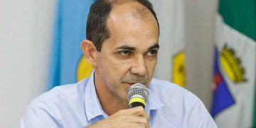 Zequinha Lima é condenado pelo TCE por manter servidores em desvio de função, pagamento irregular de gratificação e manutenção de salário de servidor condenado pela Justiça