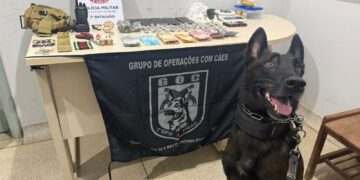 Polícia Militar apreende drogas, dinheiro e munições durante operação em Tarauacá