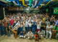 Alan Rick é recebido com festa em Brasiléia