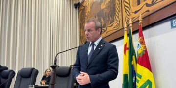 Pedro Longo apresenta moções de pesar pelas mortes de Labib Murad e Ariosto Miguéis
