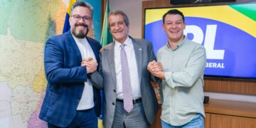 Alan Rick participa de reunião com presidentes nacionais do Republicanos e do PL para discutir cenário político do Acre