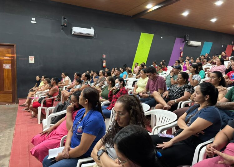Escola Municipal Professor José Geraldo Bernardo reúne pais e responsáveis para fortalecer parceria no retorno às aulas