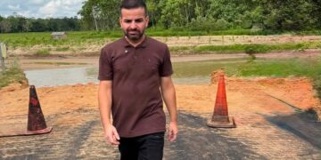 Mais infraestrutura: prefeito Rodrigo Damasceno visita obras de drenagem e asfalto em Tarauacá