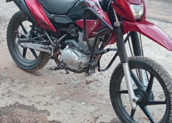 Vende-se uma moto Bros em Tarauacá